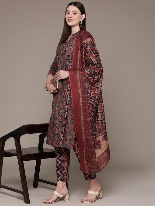 women three quarter sleeve kurta pant with dupatta set - 21136005 - Standard Image - 0