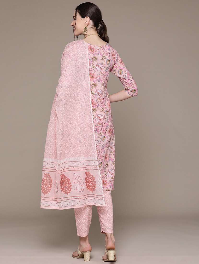 women three quarter sleeve kurta pant with dupatta set - 21136015 -  Standard Image - 3