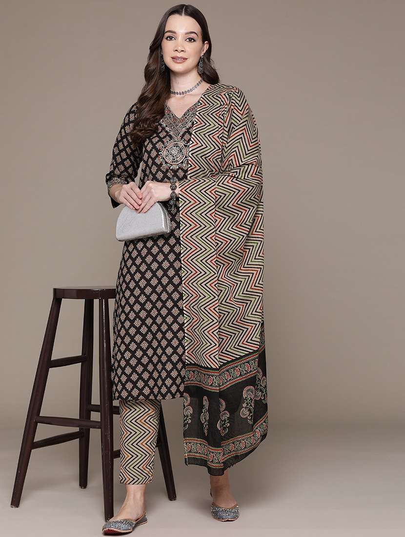 black cotton suit  set - 21136021 -  Zoom Image - 0
