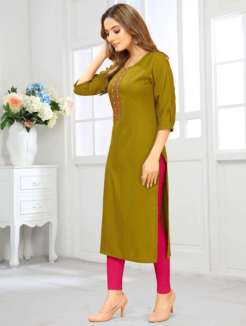 Buy online Women Three Quarter Sleeve Straight Kurta from Kurta Kurtis