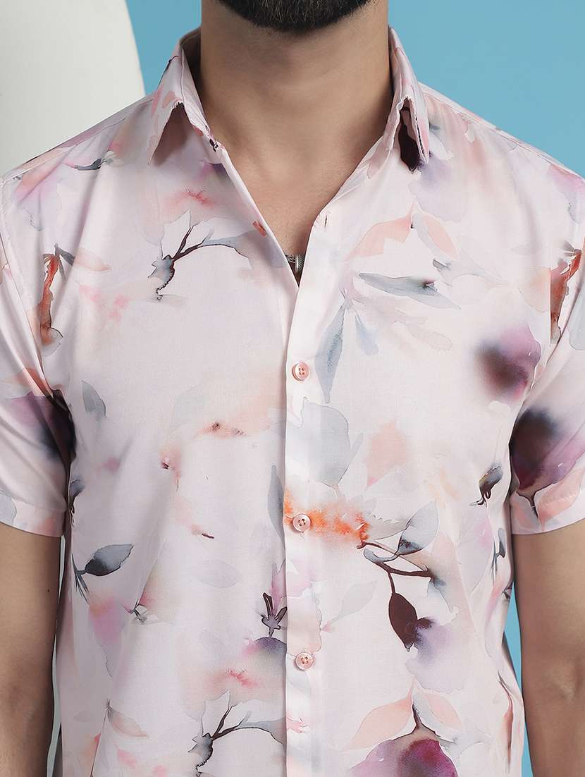 men collared short sleeves casual shirt - 21139359 -  Standard Image - 5
