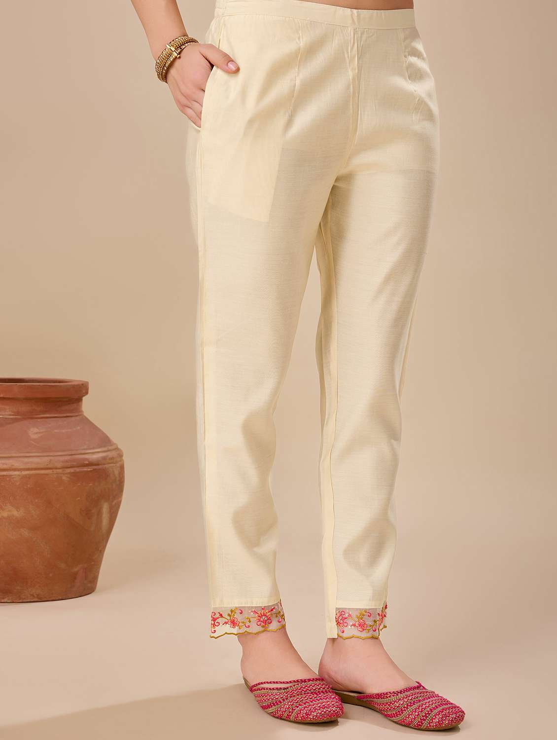 women three quarter sleeve kurta pant with dupatta set - 21139864 - Standard Image - 3