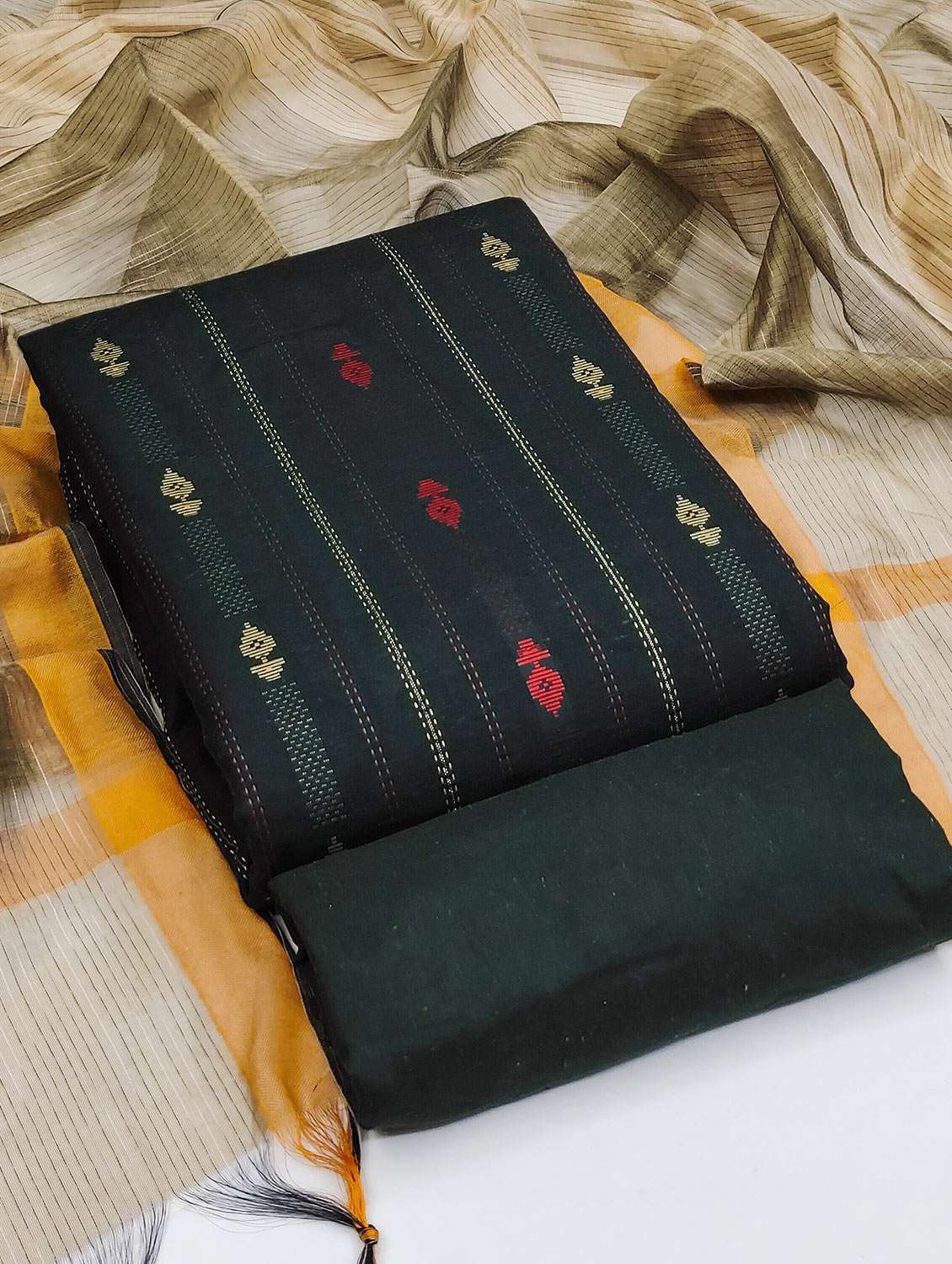 wome bottle green self design unstitched suit