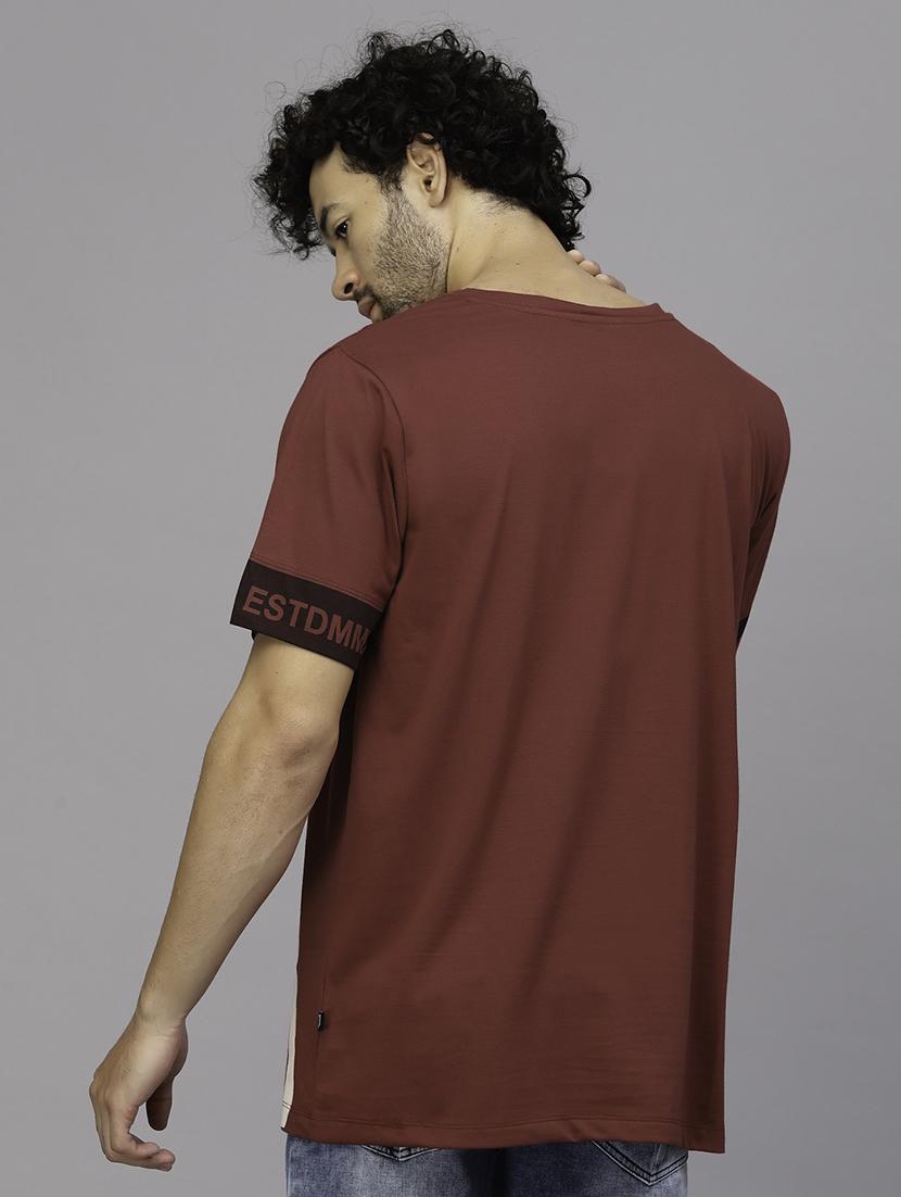 men round neck short sleeves t-shirt - 21143866 - Standard Image - 3