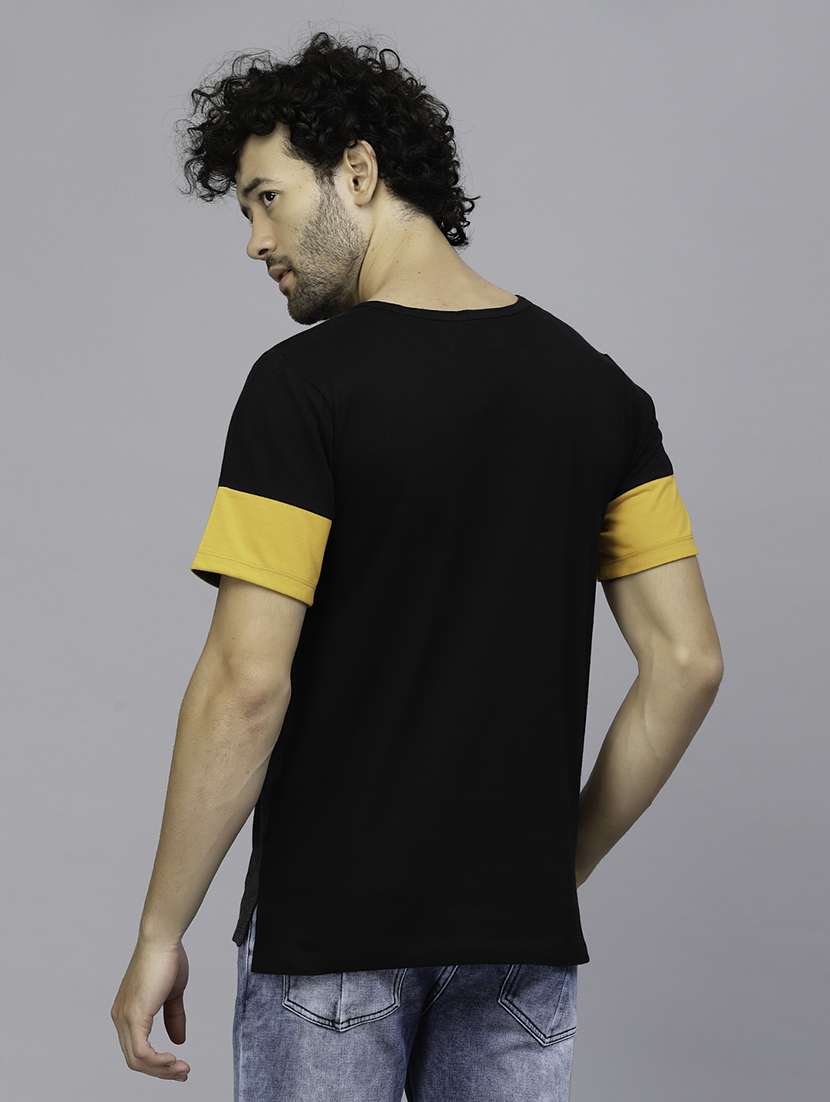 men round neck short sleeves t-shirt - 21143874 -  Standard Image - 3