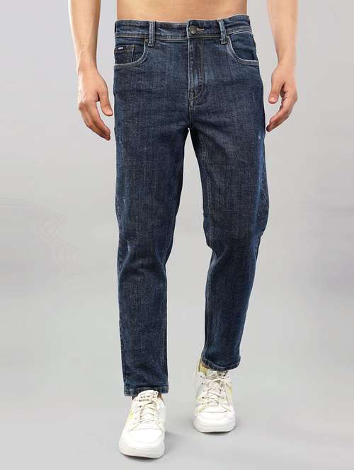 Straight Fit