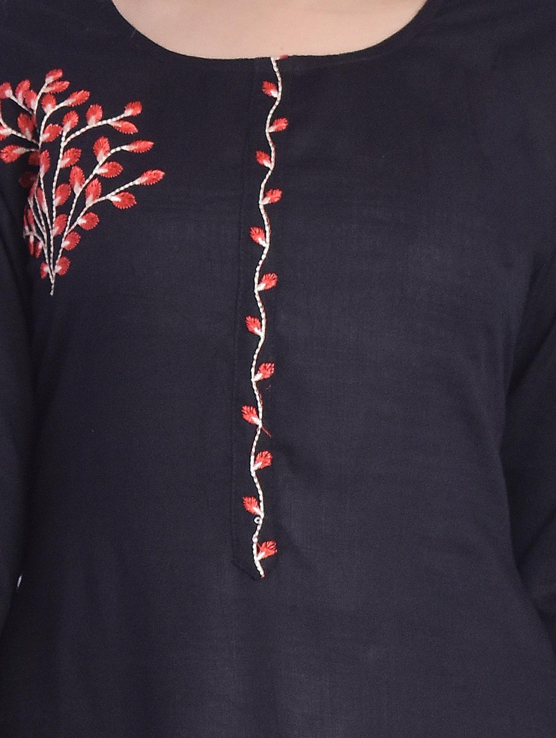 women black round neck straight kurta - 21145408 - Standard Image - 3