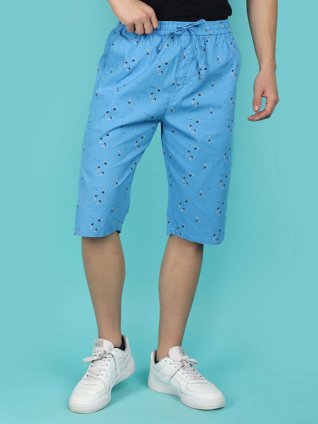 men light blue printed three - fourth shorts