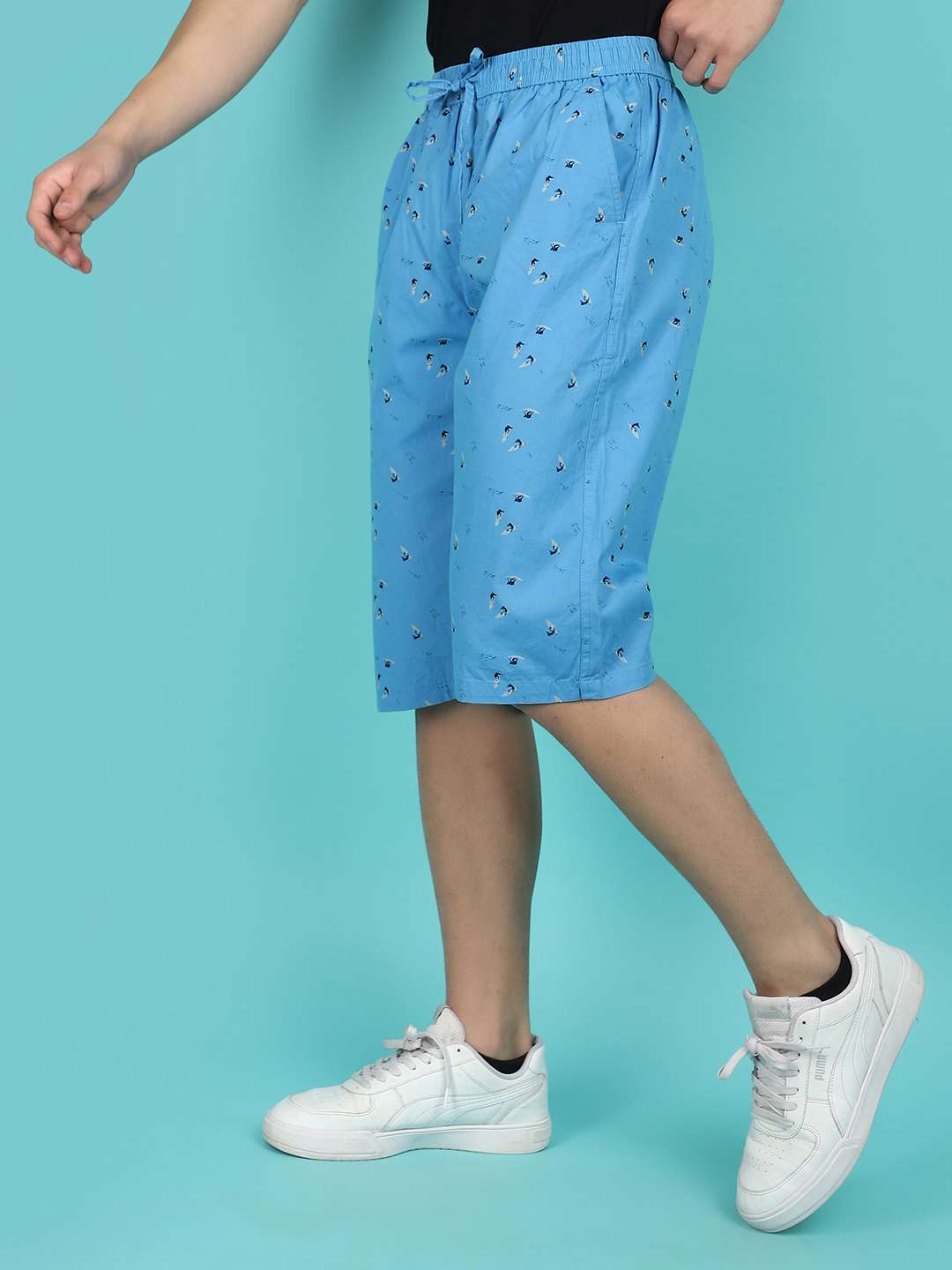 men light blue printed three - fourth shorts - 21152489 -  Standard Image - 5