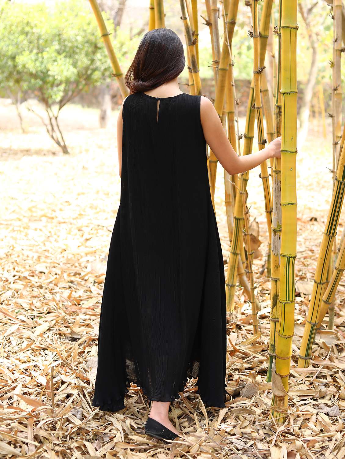 women solid sleeveless flare dress - 21152599 -  Standard Image - 3