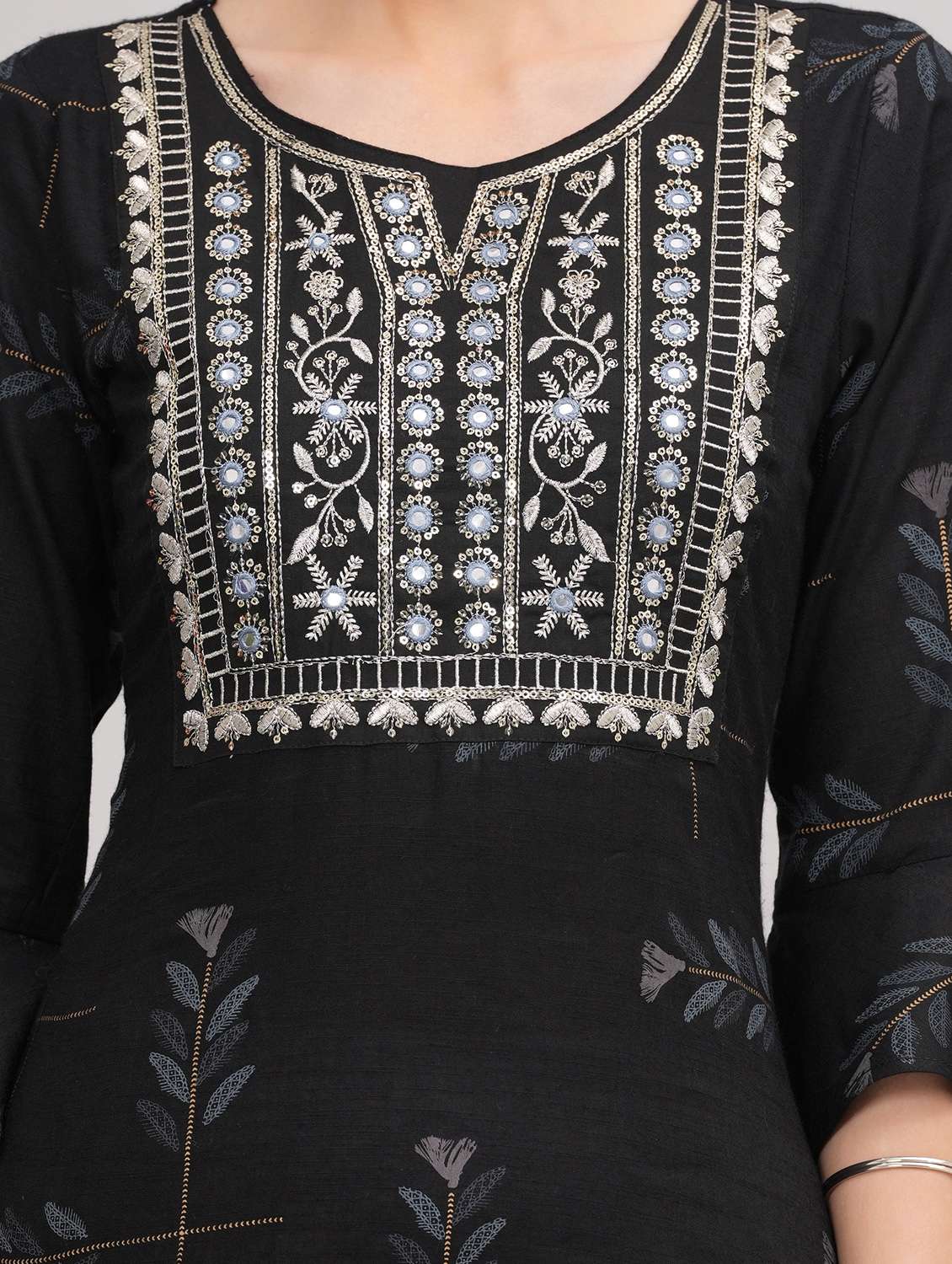 women black kurta palazzo set with dupatta - 21152700 - Standard Image - 3