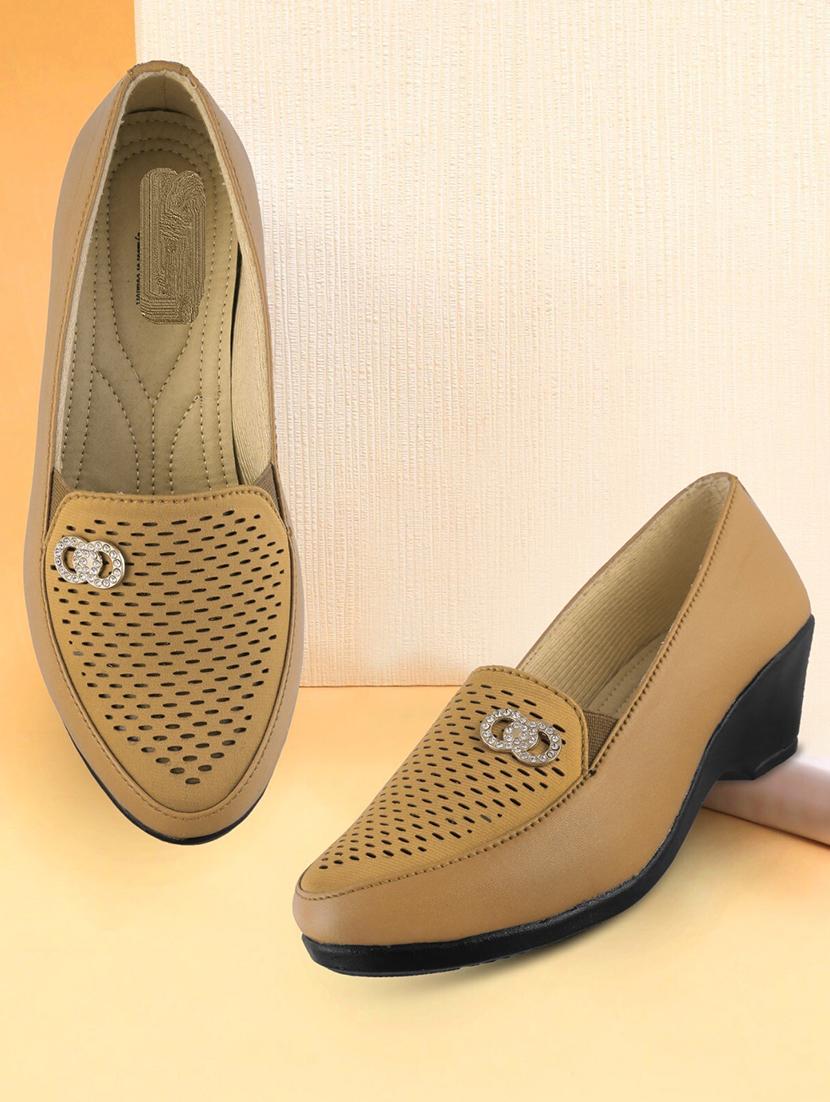 beige slip on casual shoes - 21154412 - Zoom Image - 0