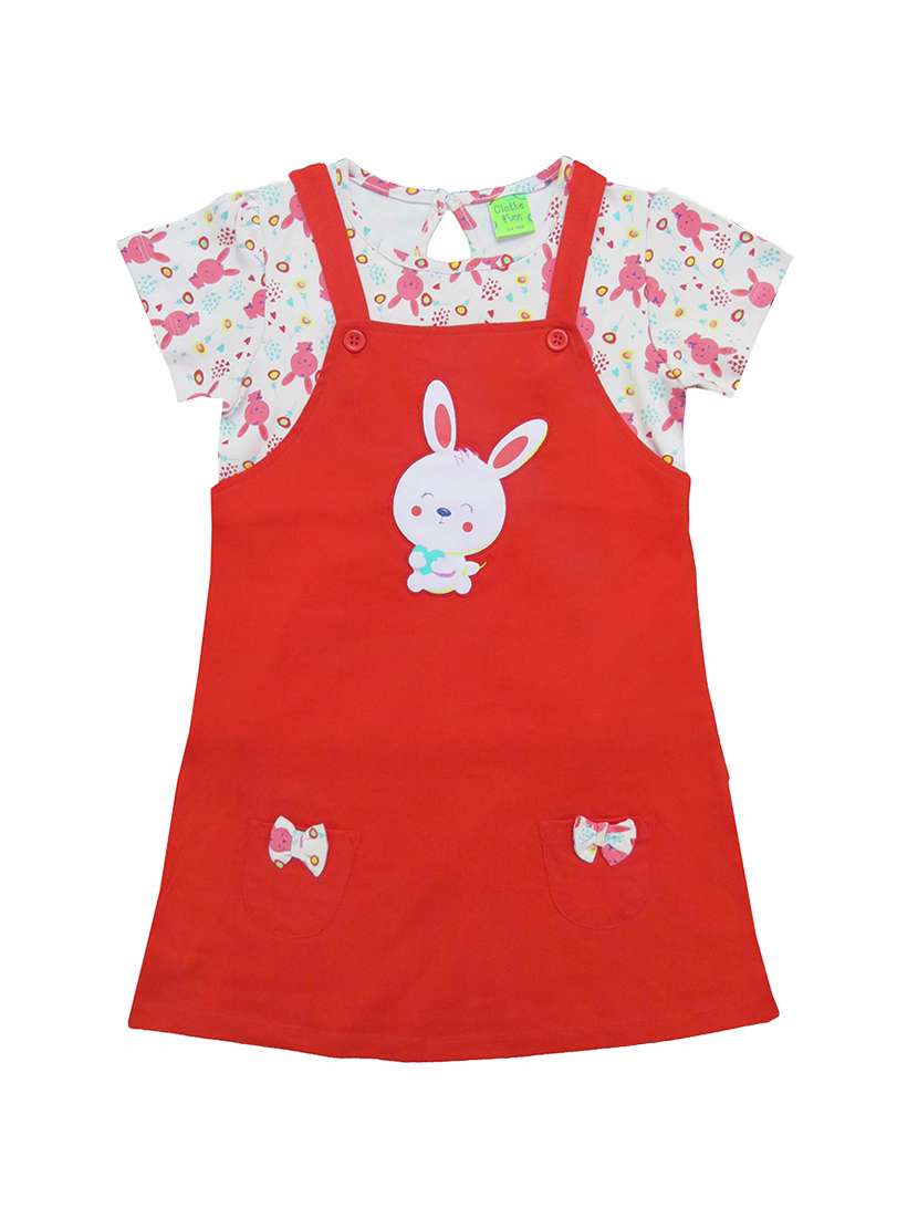 girls round neck printed dungaree