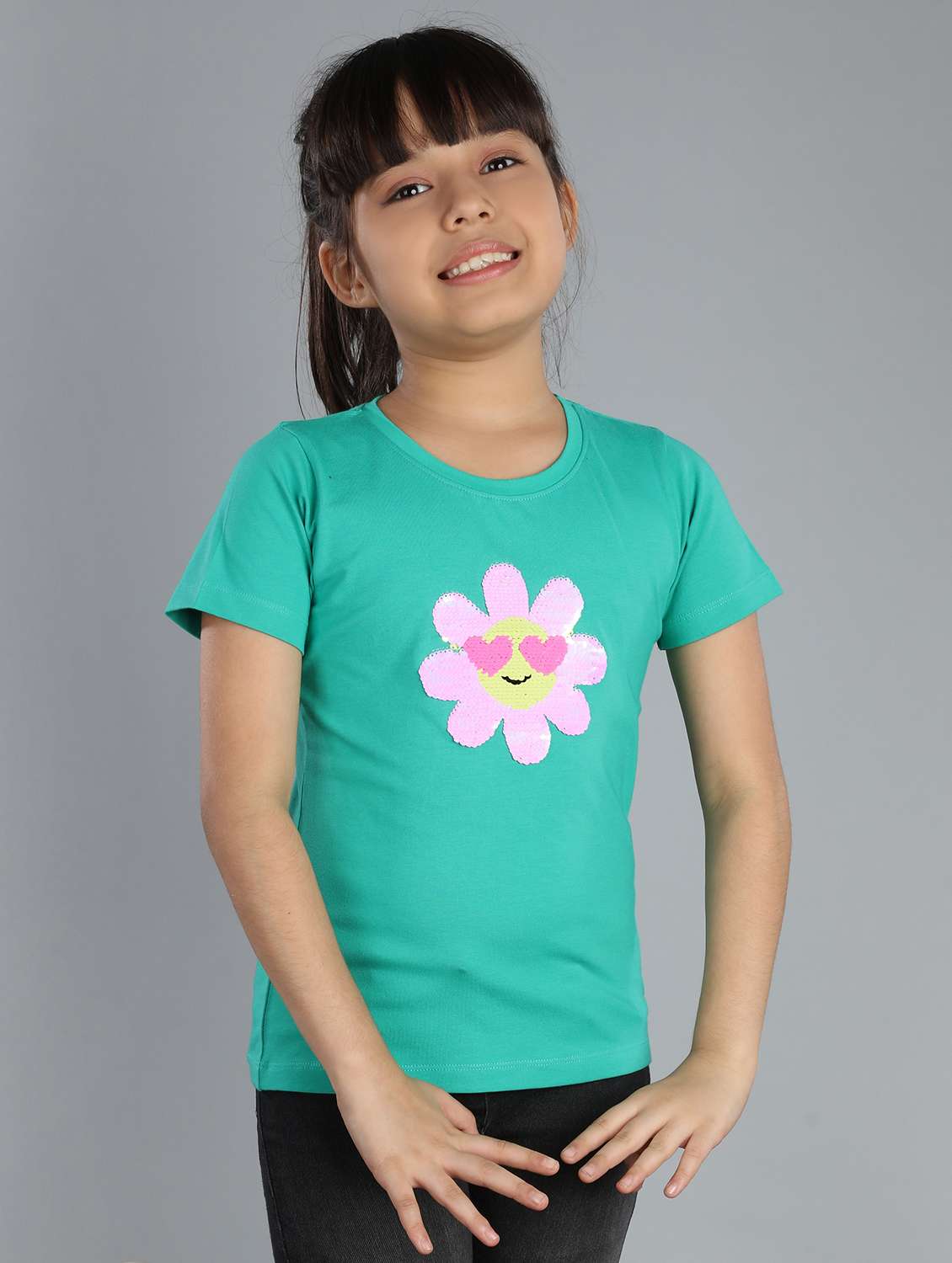 girls round neck graphic printed tees