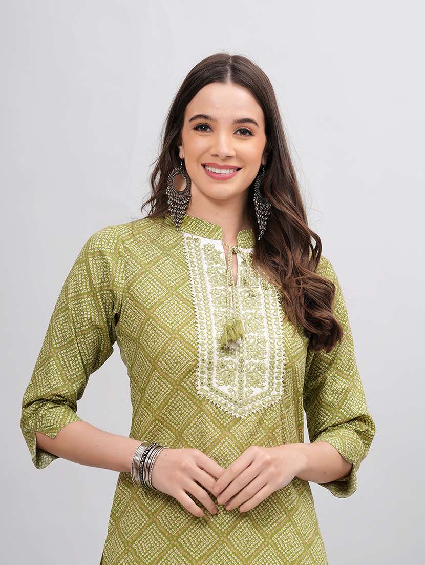 green colored cotton blend straight kurta - 21171007 - Standard Image - 3