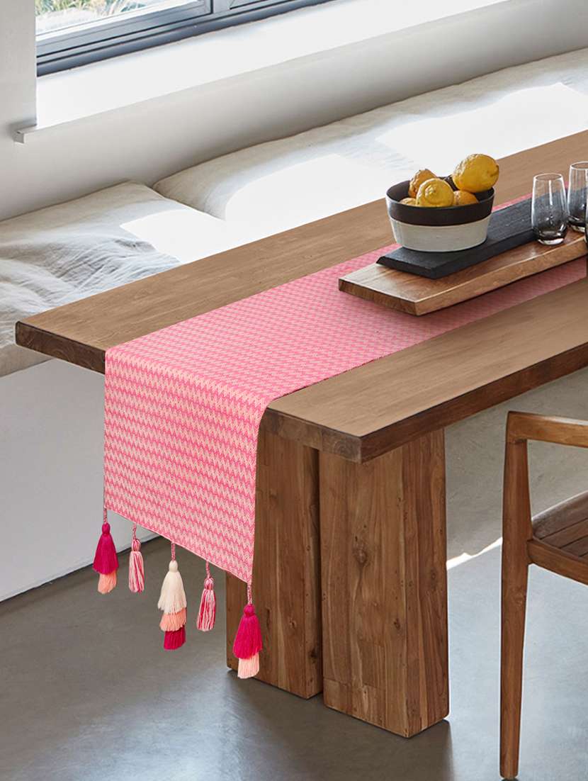 mezposh stave fuchsia & multi chevron self design cotton acrylic table runner (6 seater)