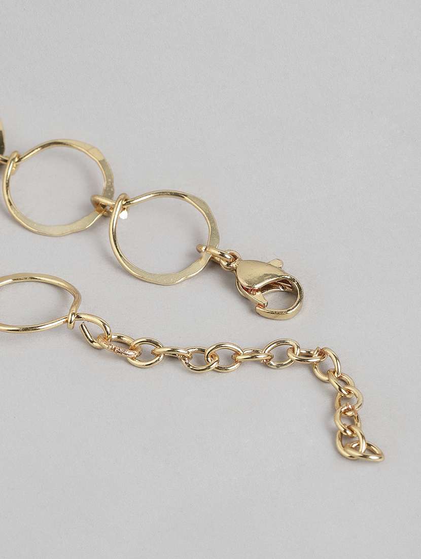 gold metal links bracelet - 21173235 -  Standard Image - 3