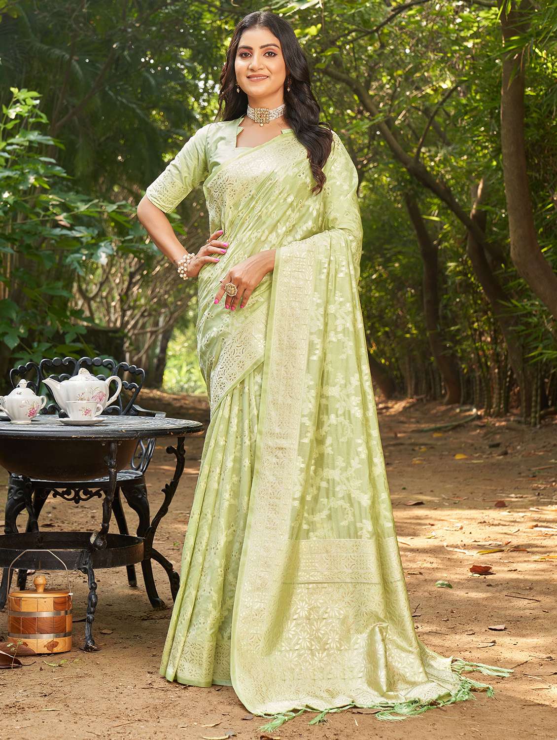 women self design banarasi saree - 21173963 - Zoom Image - 0