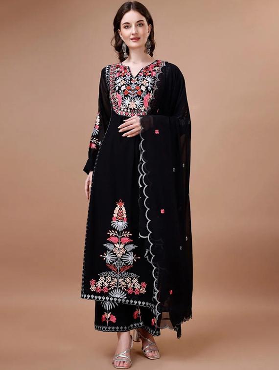 women embroidered suit set with dupatta - 21174819 -  Zoom Image - 0