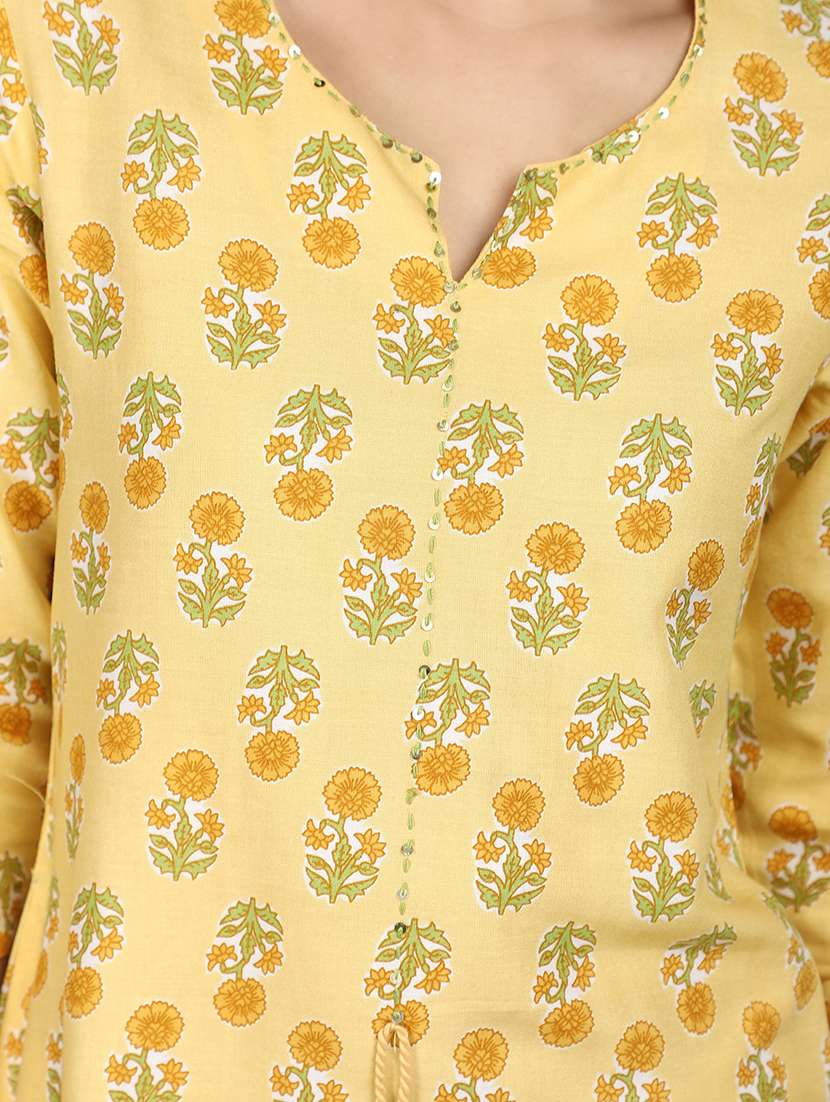 women yellow notch neck straight kurta - 21176510 -  Standard Image - 5