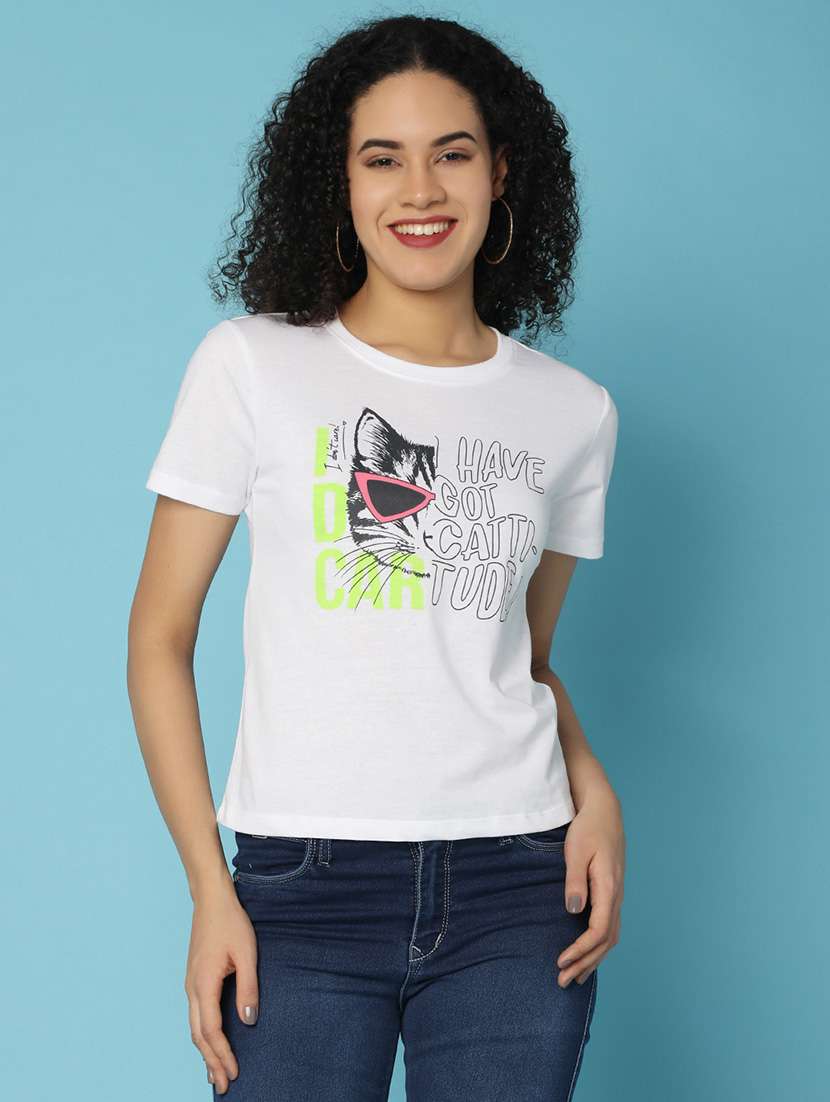 women chest print round neck t-shirt