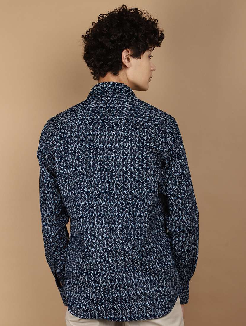 men collared long sleeves casual shirt - 21177073 -  Standard Image - 3