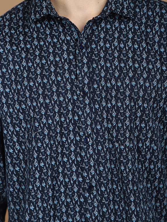 men collared long sleeves casual shirt - 21177073 -  Standard Image - 5