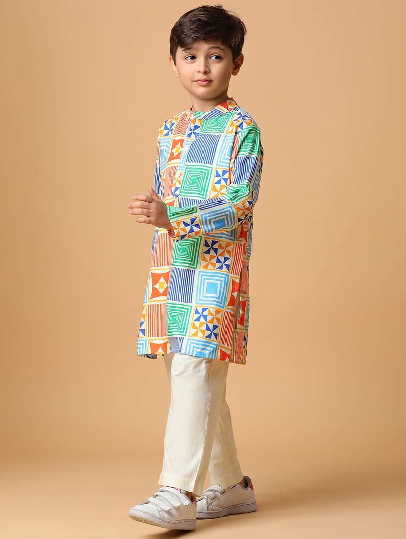 white printed viscose kurta set - 21178274 -  Standard Image - 3