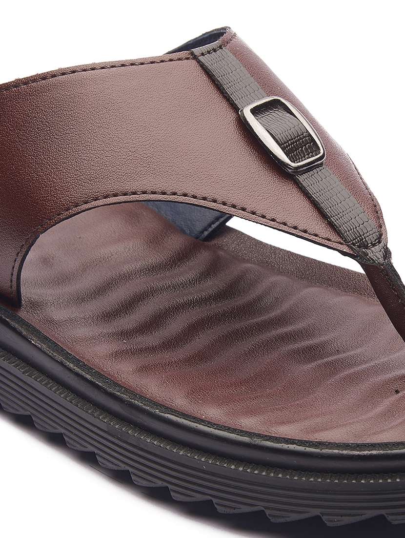 men slip on slippers - 21180990 -  Standard Image - 5