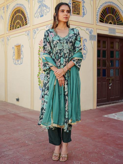 women three quarter sleeve kurta pant with dupatta set - 21185203 - Standard Image - 0