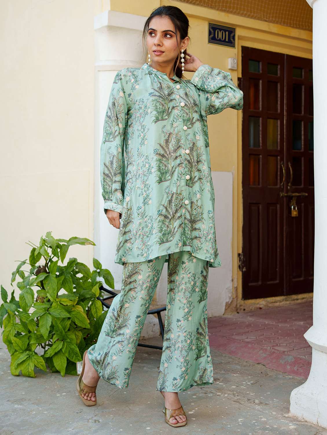 Green Cotton Blend Shirt And Trouser Co Ord Set 