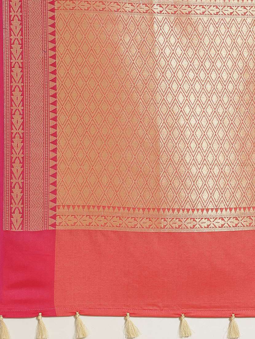 women self design bordered saree with blouse - 21185513 - Standard Image - 3