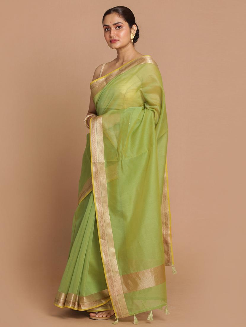 women solid with bordered saree with blouse - 21185548 - Zoom Image - 0