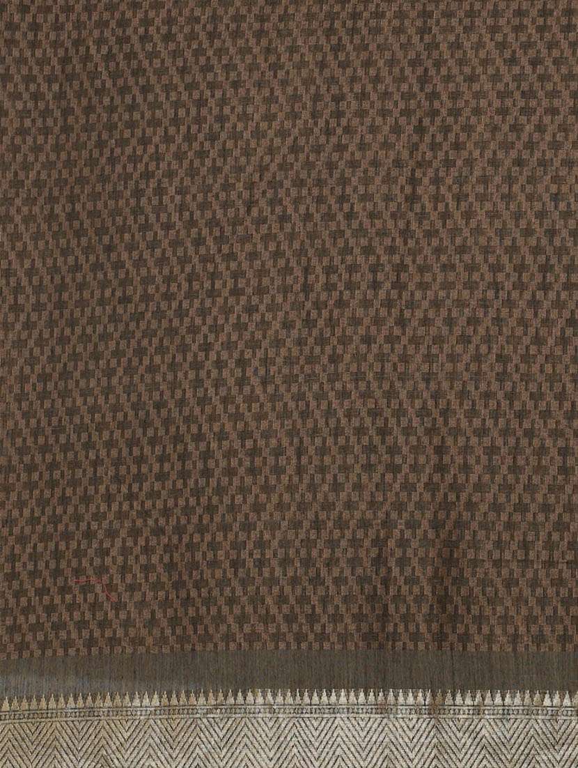 women self design handloom saree with blouse - 21185604 - Standard Image - 3