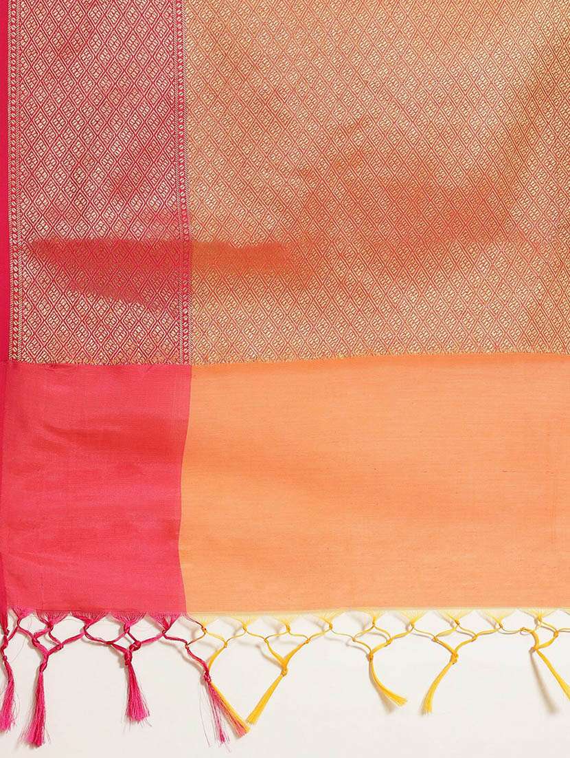 women self design bordered saree with blouse - 21185697 - Standard Image - 3