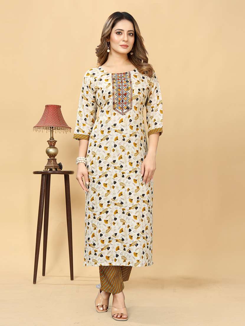 women round neck kurta pant set
