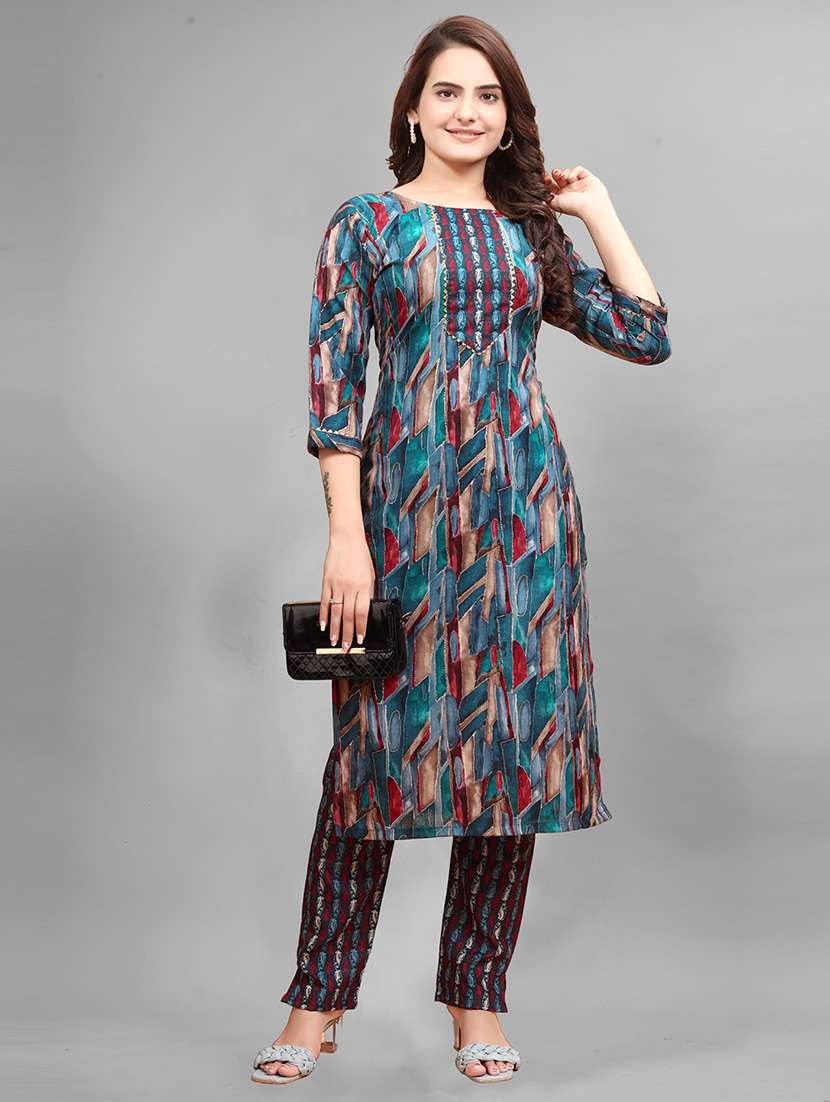 women round neck kurta pant set