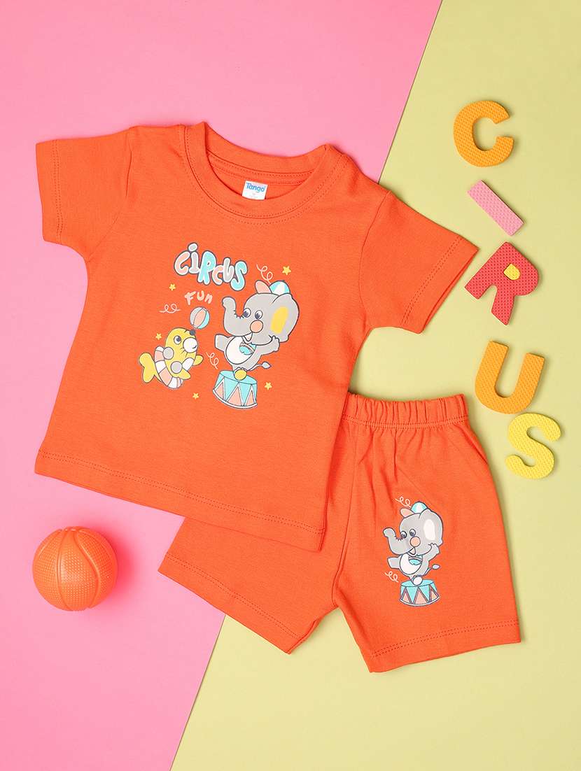 boys round neck printed shorts & t-shirt set
