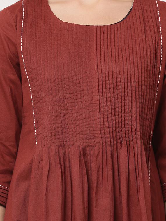 maroon cotton a-line kurta - 21195634 - Standard Image - 3