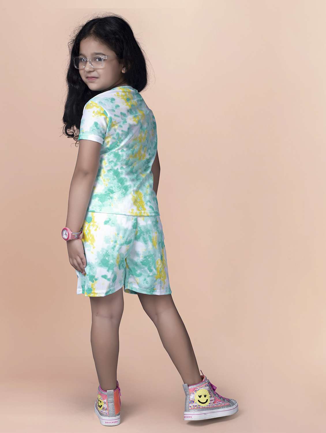 girls round neck tie & dye shorts set  - 21198238 -  Standard Image - 3