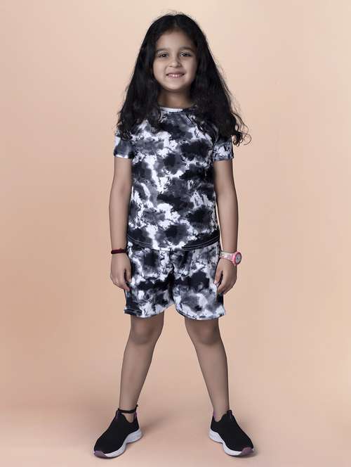 girls round neck tie & dye shorts set  - 21198239 -  Standard Image - 0