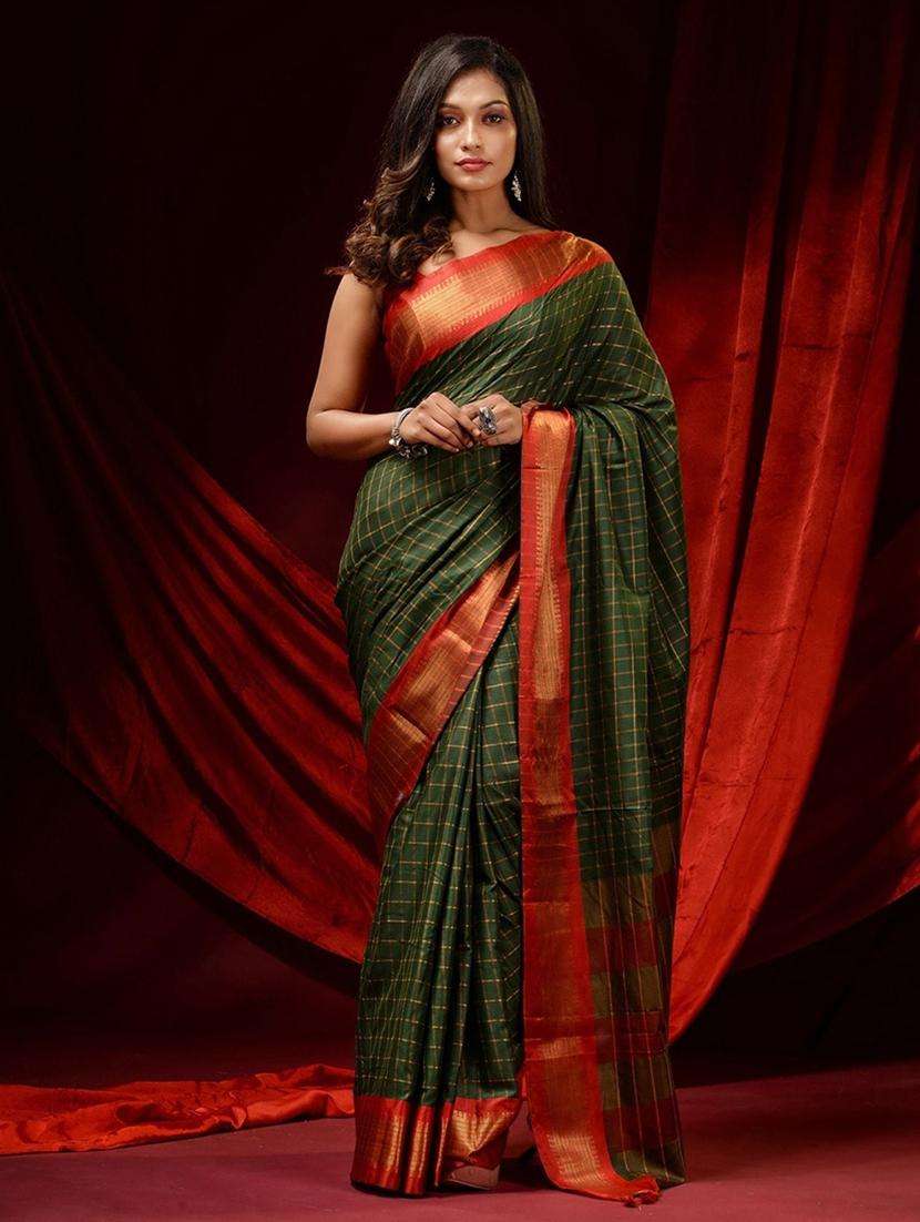 women checkered handloom saree with blouse