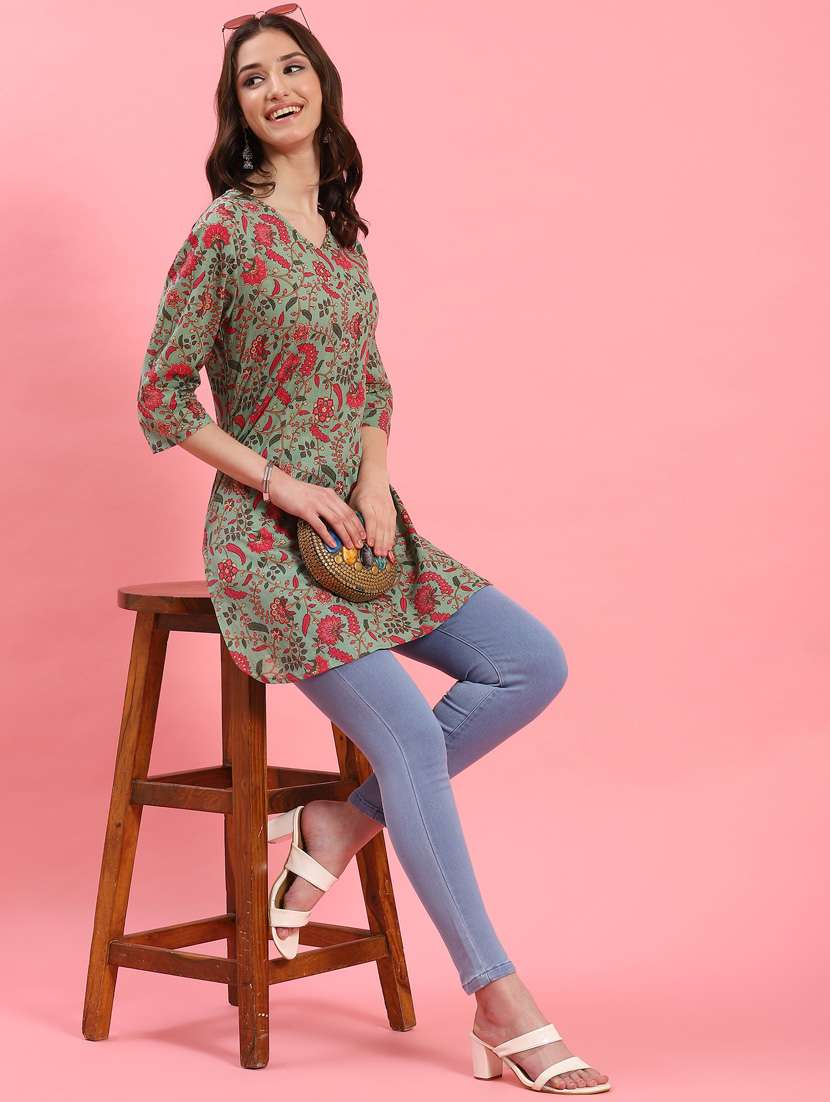 women three quarter sleeve straight kurti - 21221342 -  Standard Image - 3