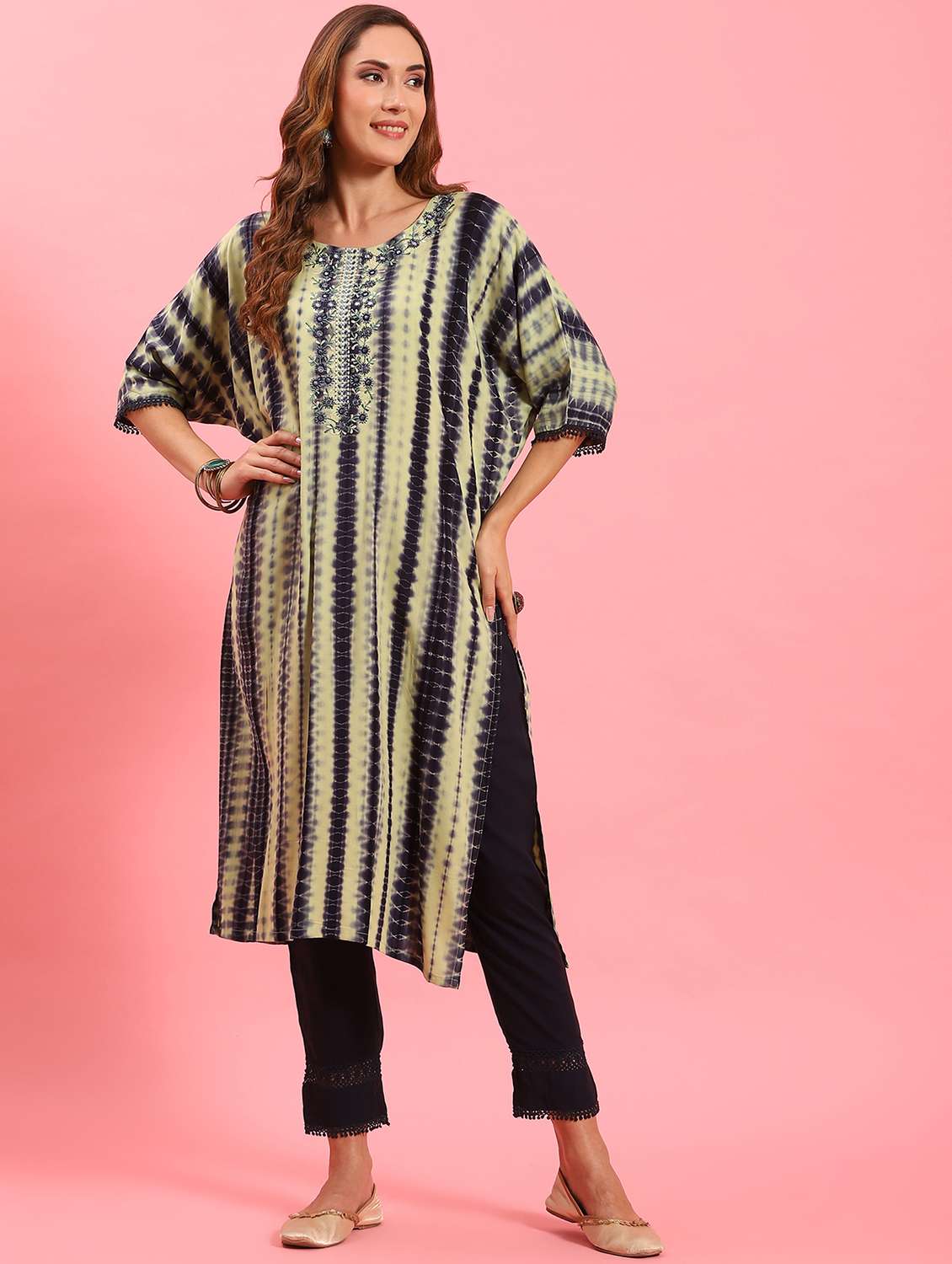 women tie & dye round neck kurta pant set