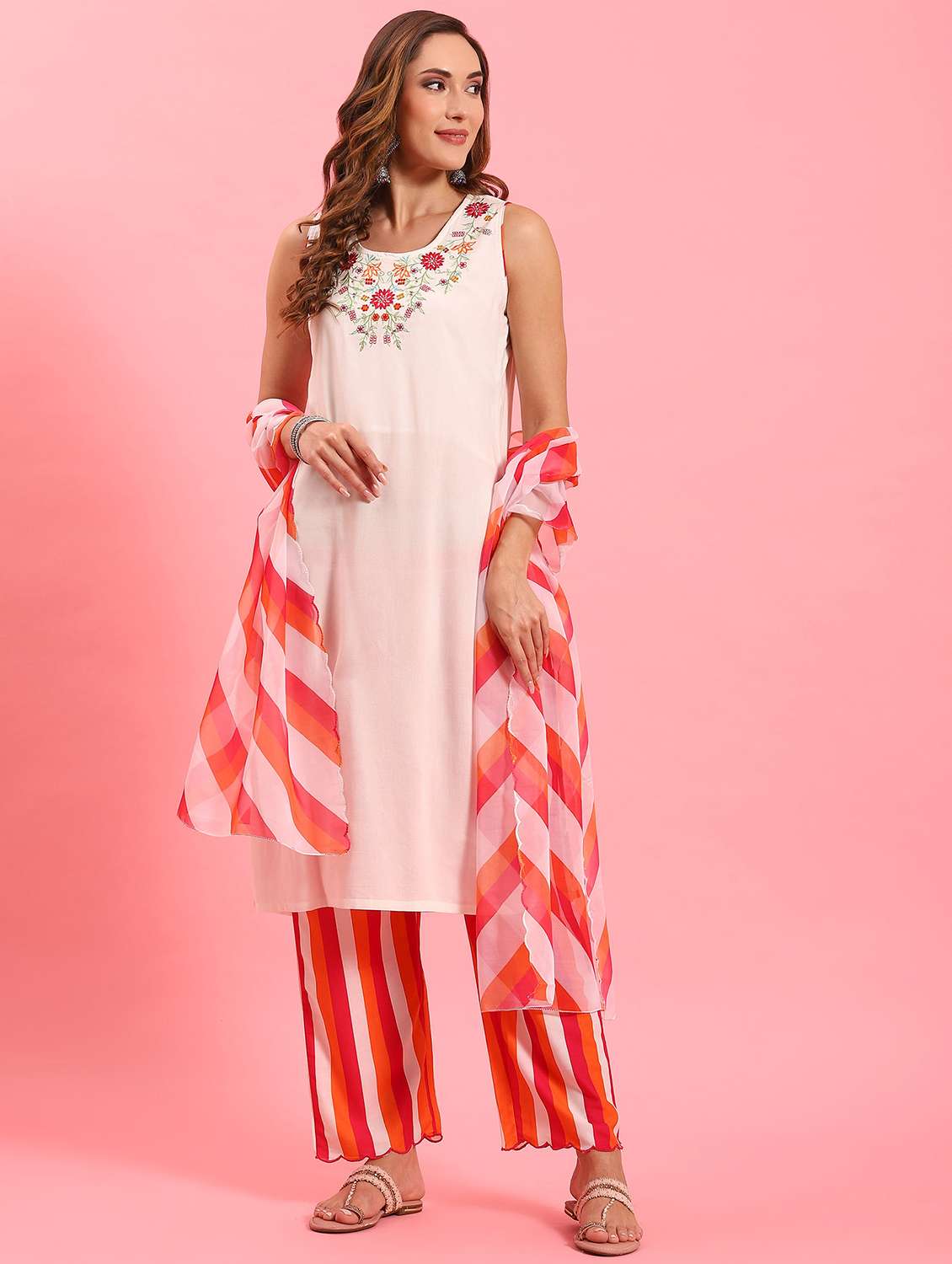 white rayon kurta dupatta  set - 21221581 -  Zoom Image - 0