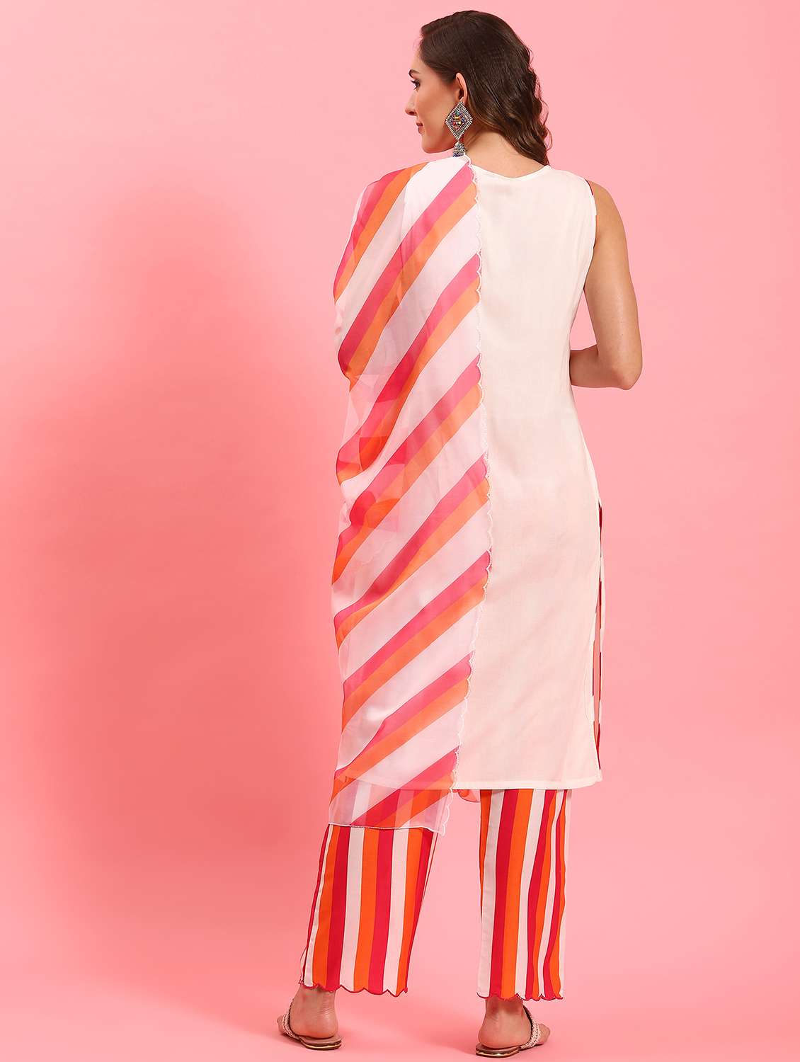 white rayon kurta dupatta set - 21221581 - Standard Image - 3