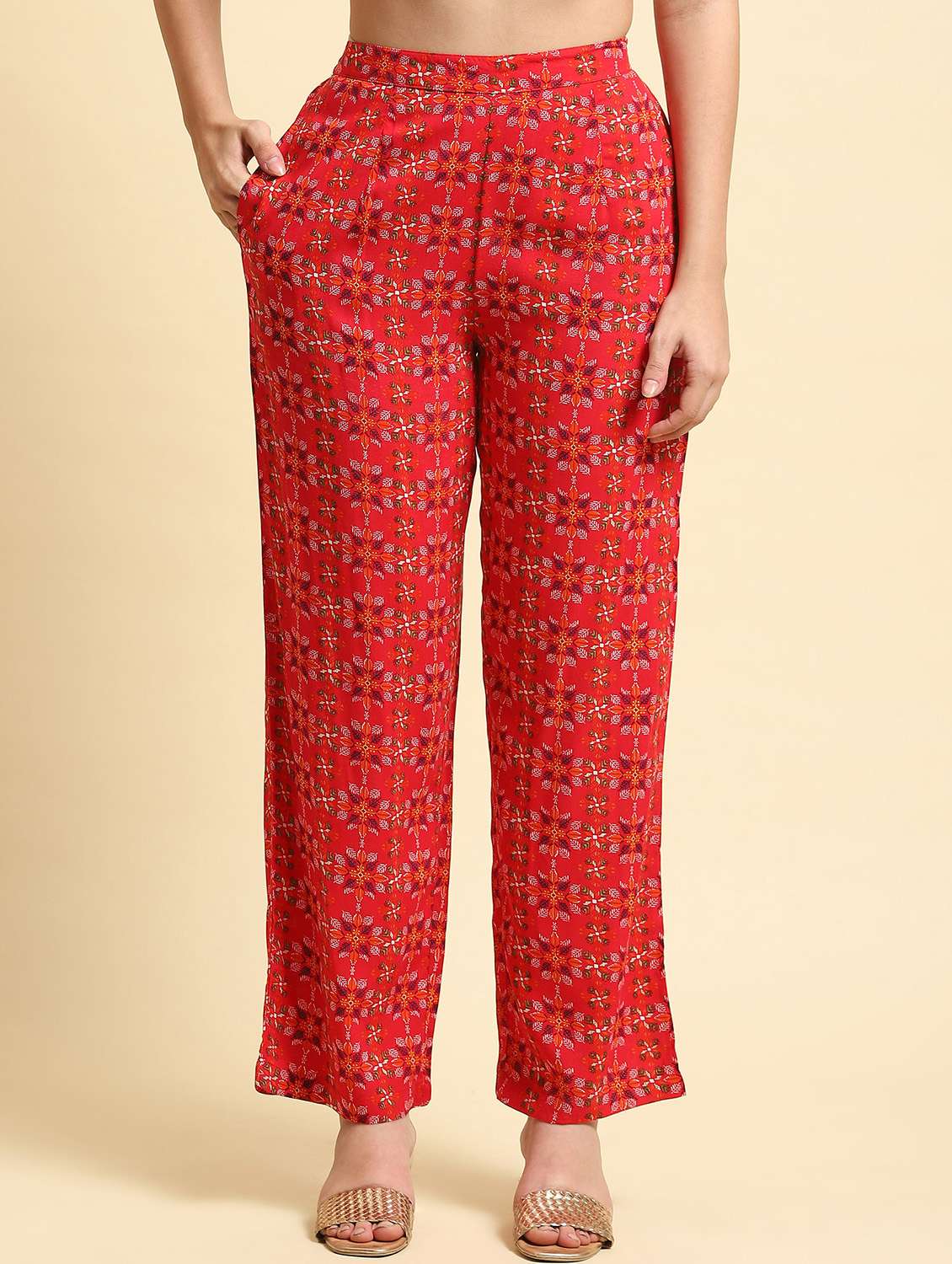 women off white geometric kurta pant set - 21221589 - Standard Image - 3