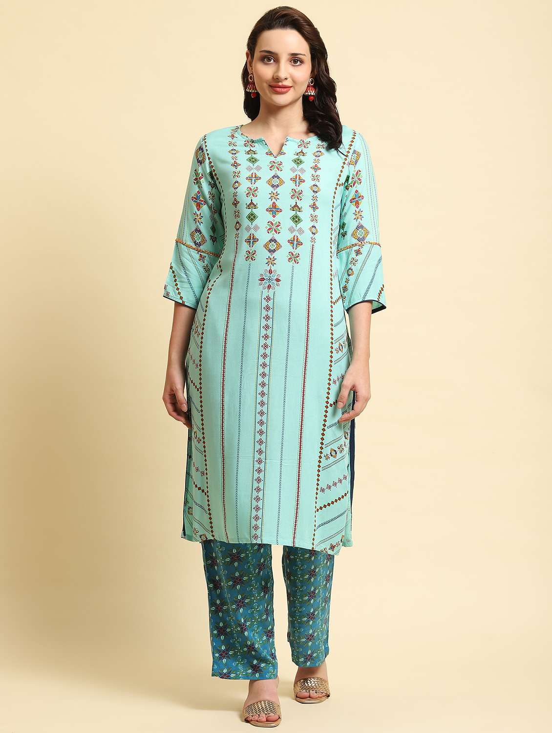 women notch neck kurta palazzo set - 21221590 - Zoom Image - 0