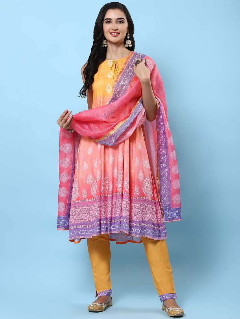 women printed sleeveless kurta pant with dupatta set - 21221598 -  Standard Image - 5