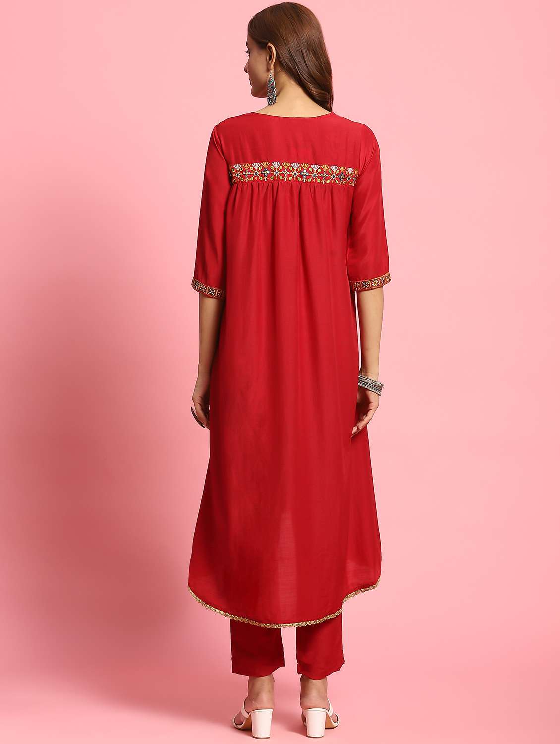 women red round neck kurta pant set - 21221665 - Standard Image - 3